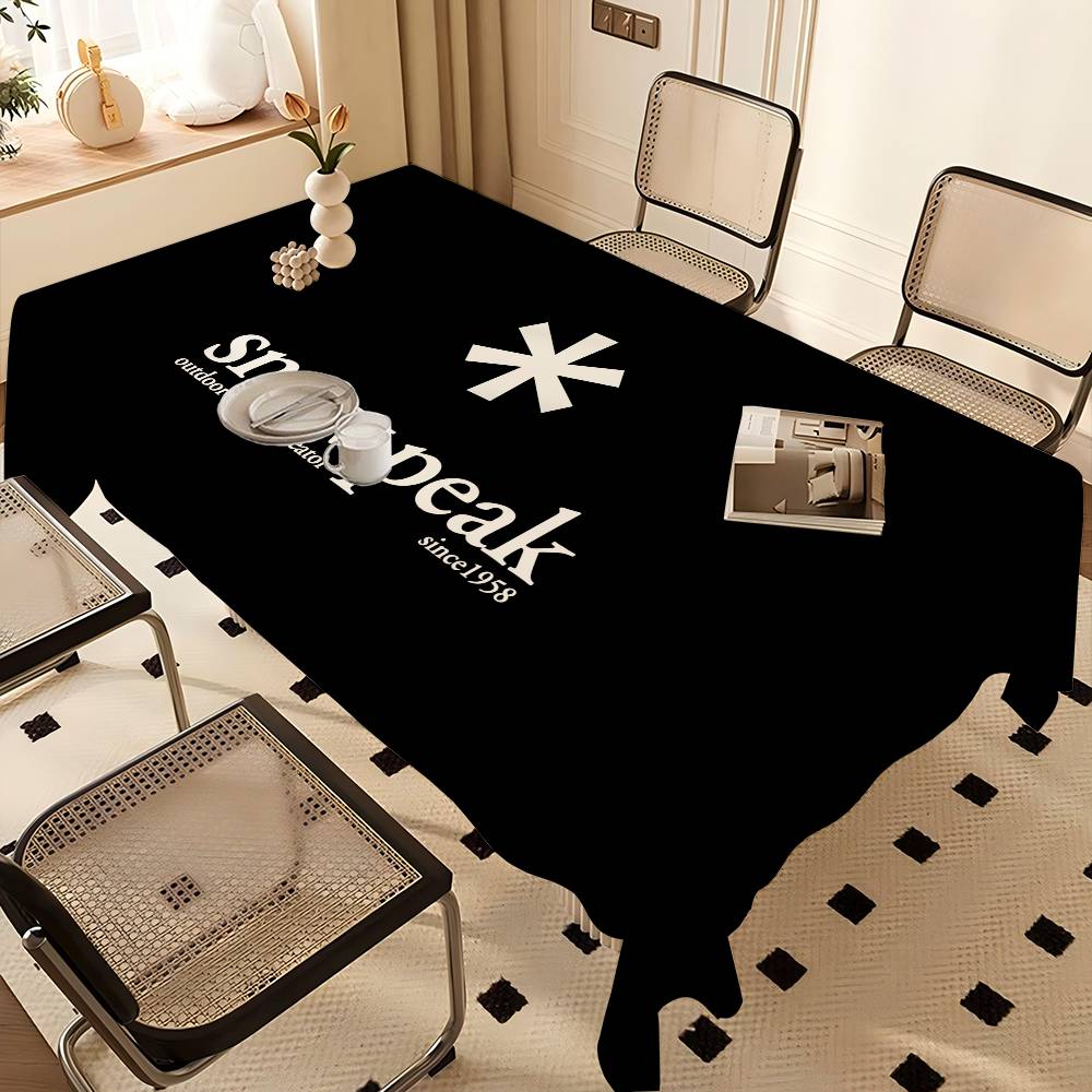 おしゃれでクールな「S-Snow P-Peak」ロゴ入りテー - Home Textiles Today Logo のレビューと価格
