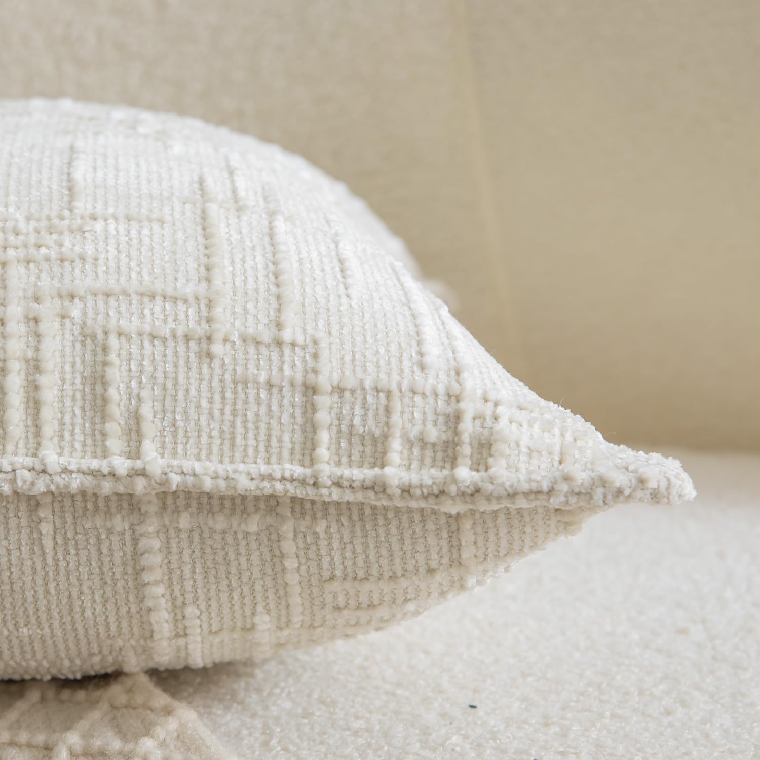 1個入り、デザイン性の高いソフトな装飾用枕カバー。サイズは4 - Pillow Cover 20X20 のレビューと価格